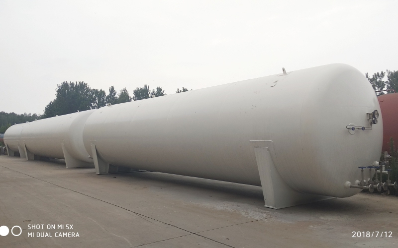 液氮儲罐（液態(tài)氮氣低溫儲存罐/液氮低溫儲罐）